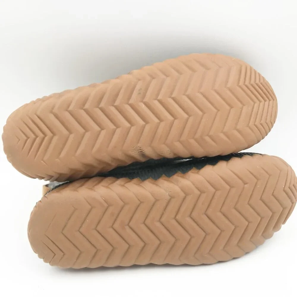 SOREL Out N About Plus Unisex Waterproof Duck Boots Youth 4
